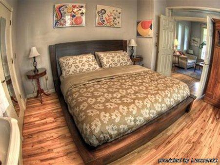 Queen Anne Bed And Breakfast Ντένβερ Δωμάτιο φωτογραφία